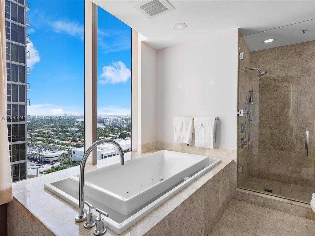 9705 Collins Avenue, #1804N, Bal Harbour, FL 33154 Photo 10
