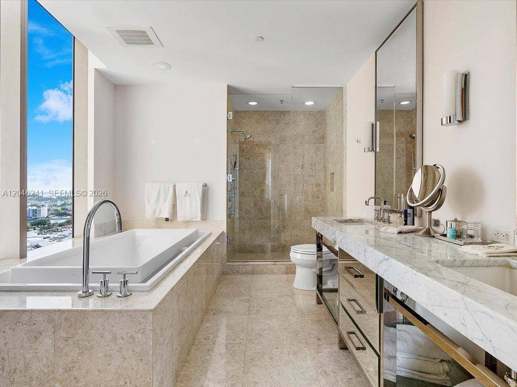 9705 Collins Avenue, #1804N, Bal Harbour, FL 33154 Photo 11