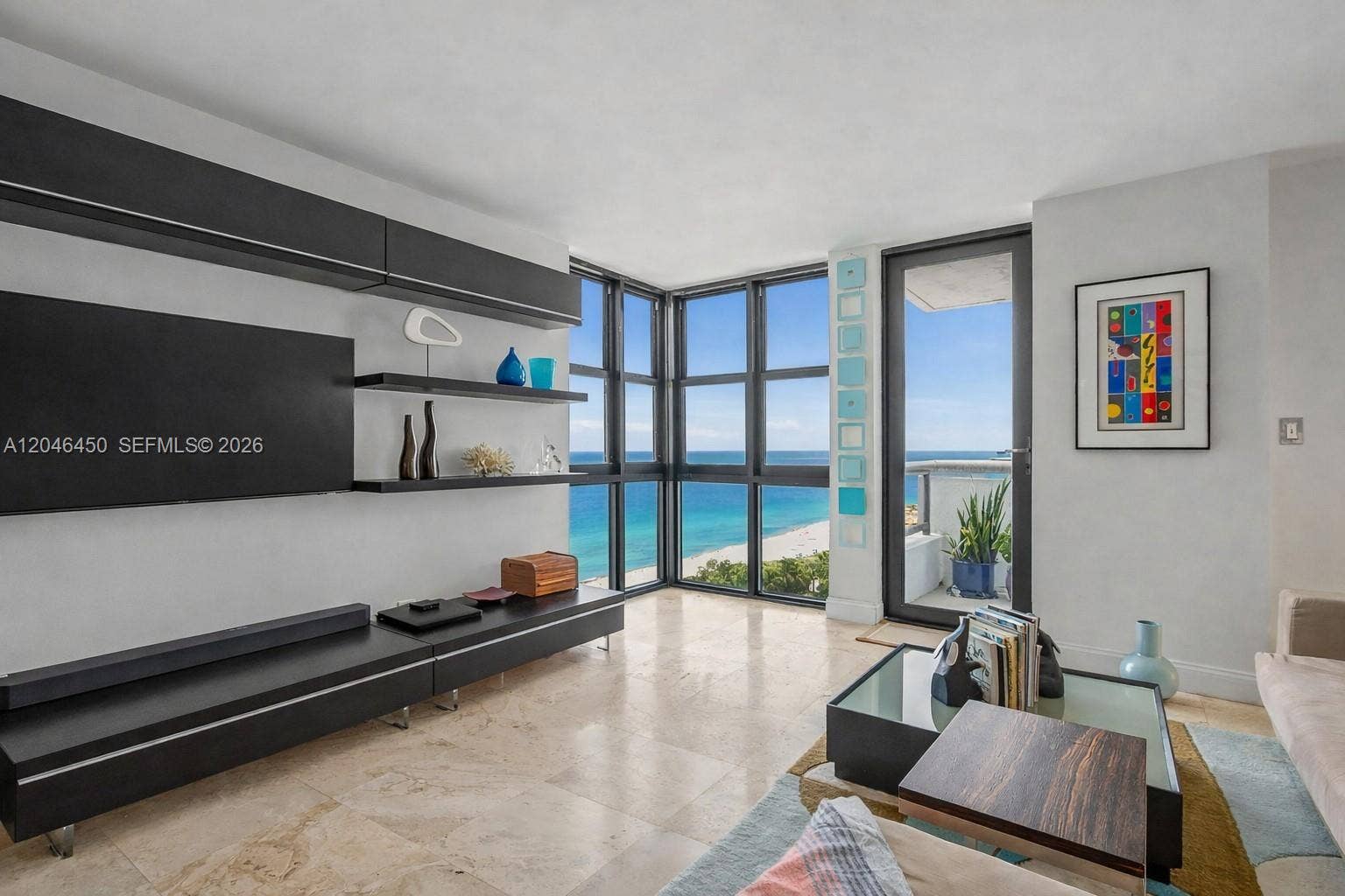 2555 Collins Avenue, #1814, Miami Beach, FL 33140 large living dining room