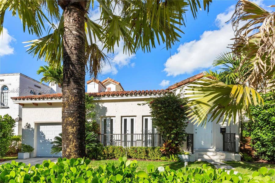 Property photo for 737 Alhambra Circle, Coral Gables, FL