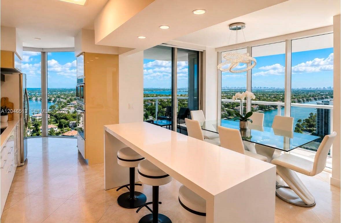 4775 Collins Avenue, #2407, Miami Beach, FL 33140 Photo 1