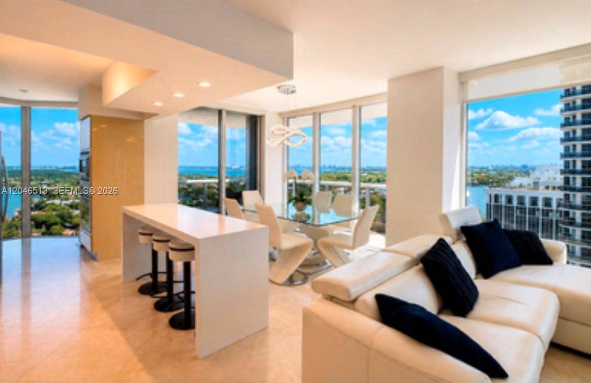 4775 Collins Avenue, #2407, Miami Beach, FL 33140 Photo 2