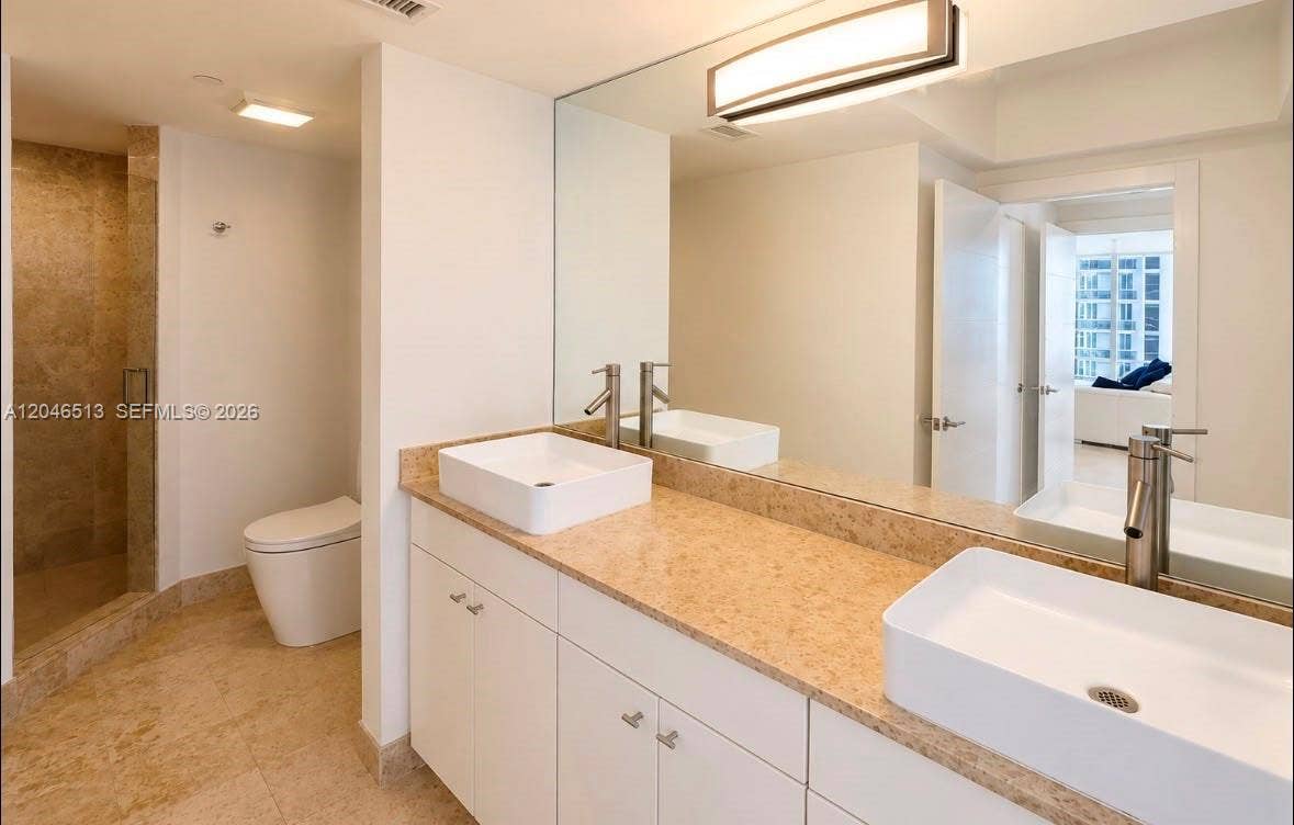 4775 Collins Avenue, #2407, Miami Beach, FL 33140 Photo 14