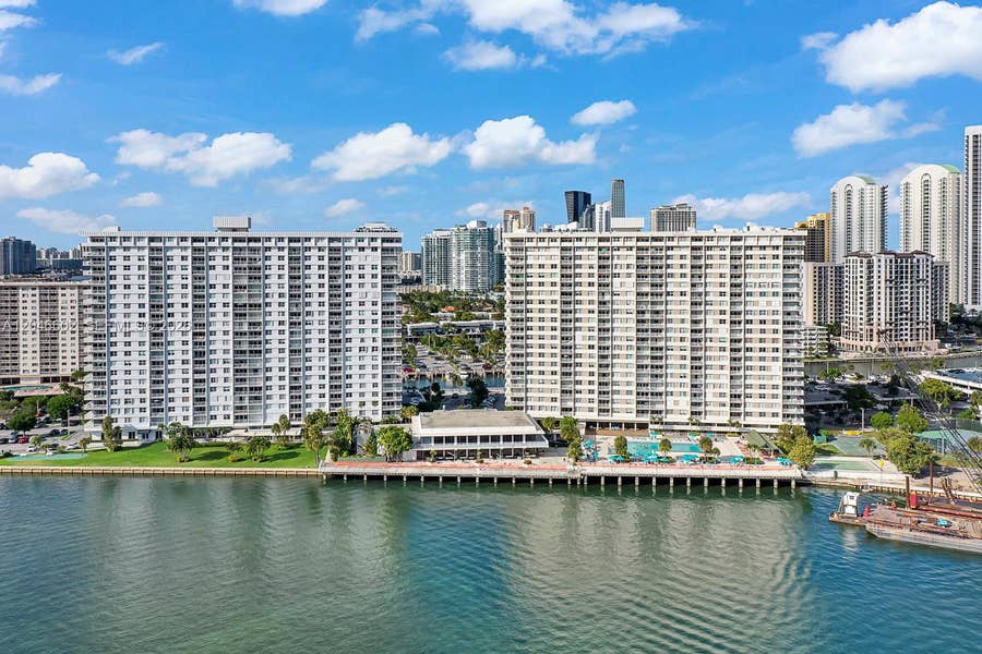 Property photo for 300 Bayview Drive, #1709, Sunny Isles Beach, FL