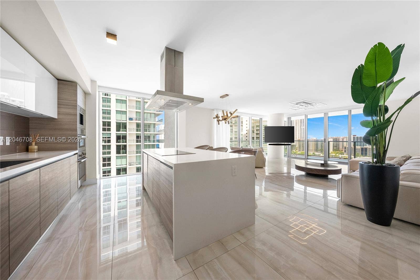 330 Sunny Isles Boulevard, #5-1708, Sunny Isles Beach, FL 33160 Photo 11