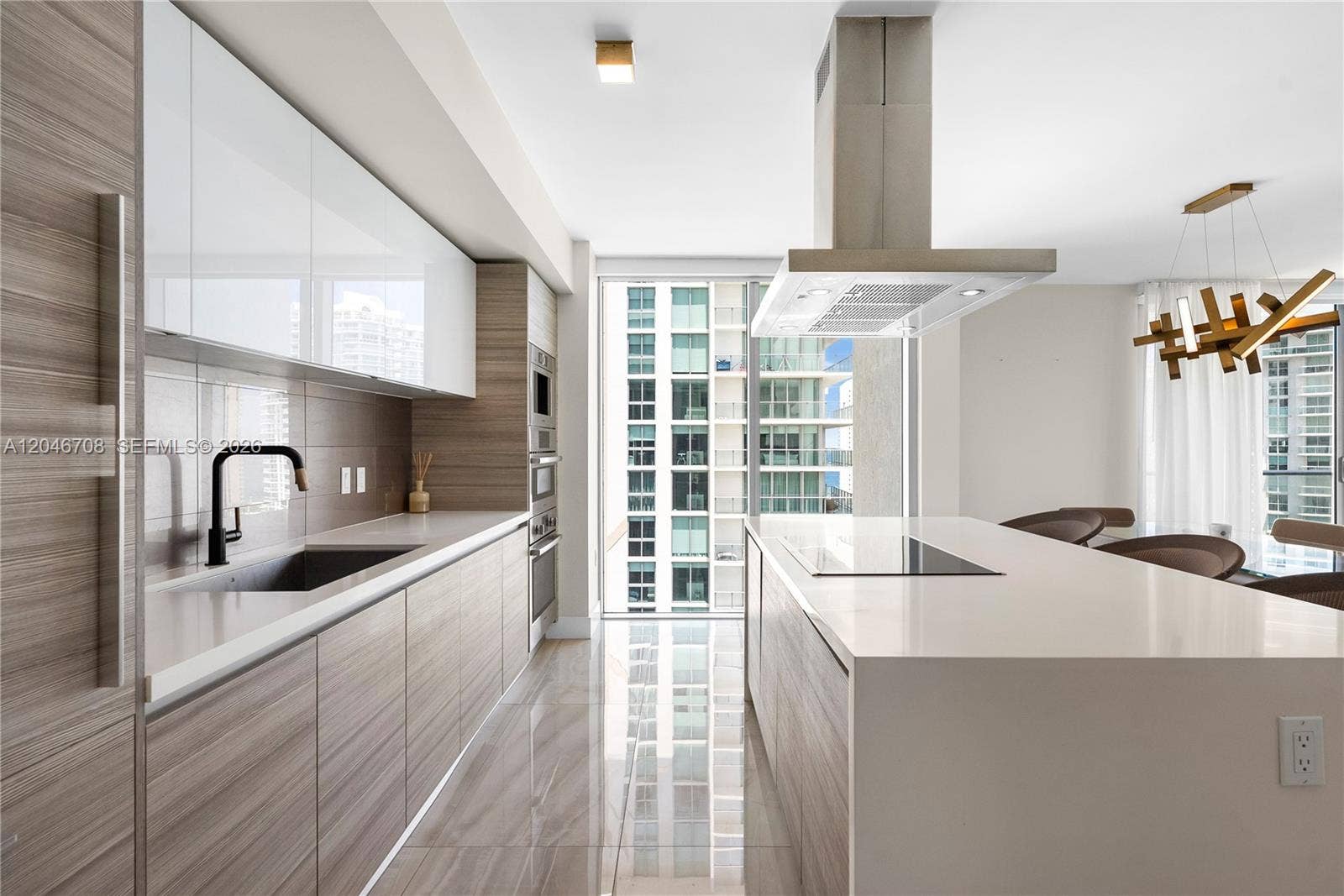 330 Sunny Isles Boulevard, #5-1708, Sunny Isles Beach, FL 33160 Photo 10