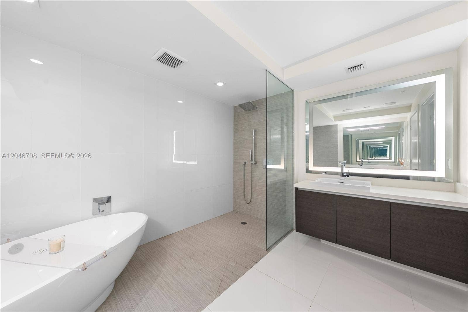 330 Sunny Isles Boulevard, #5-1708, Sunny Isles Beach, FL 33160 Photo 18