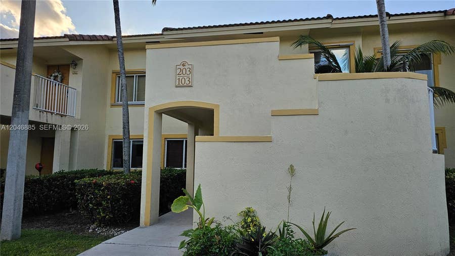 Property photo for Davie, FL