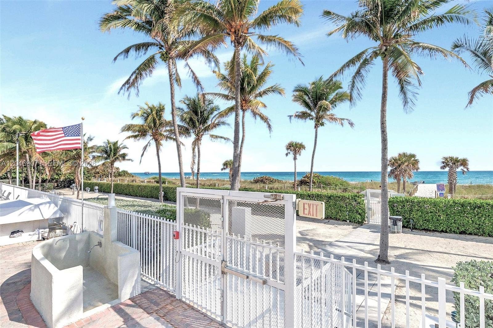 5005 Collins Avenue, #1224, Miami Beach, FL 33140 Direct Beach & 9-mile Boardwalk Access