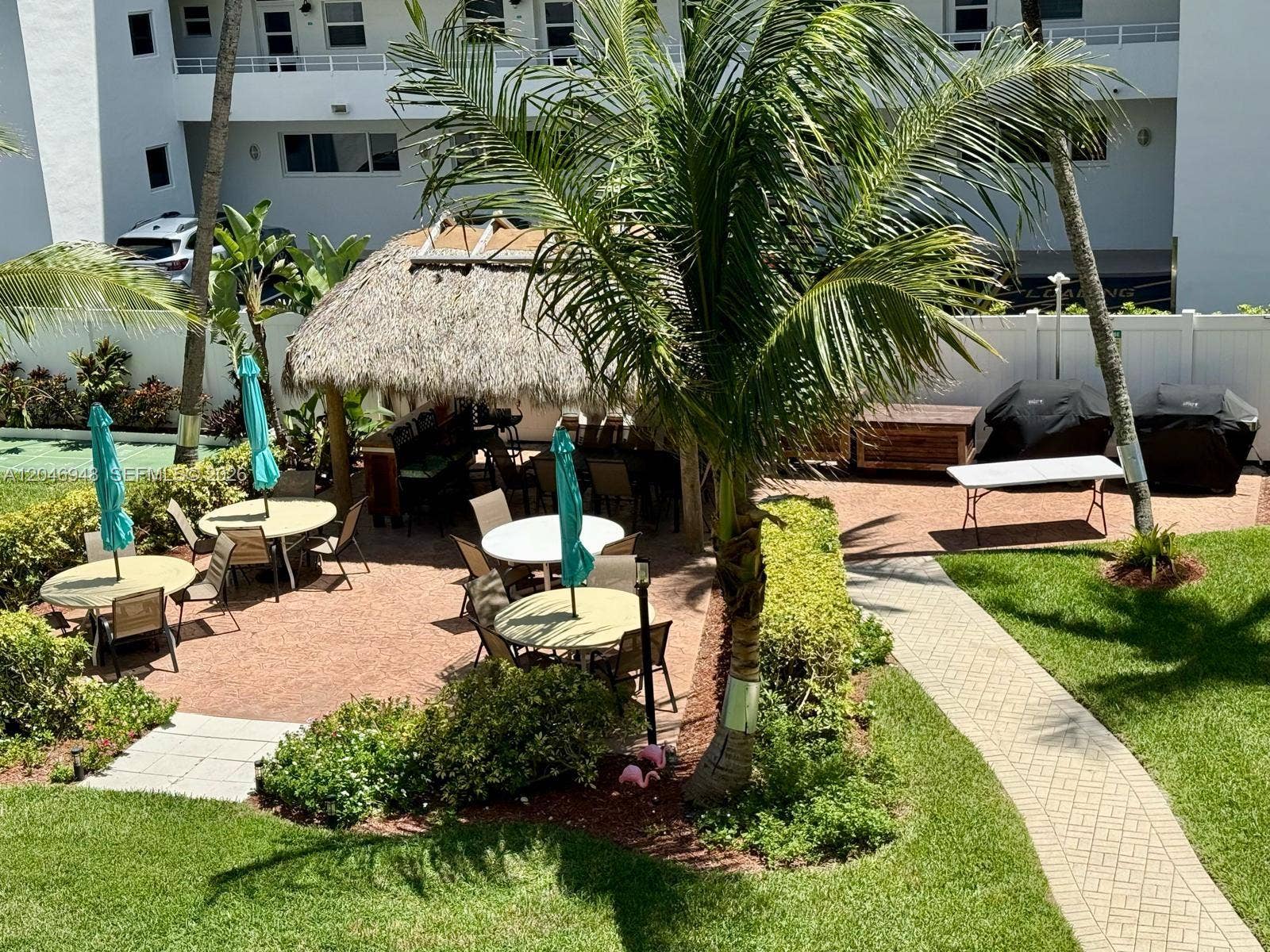 1750 S Ocean Boulevard, #304E, Lauderdale-By-The-Sea, Lauderdale By The Sea, FL 33062 Tiki hut area with grills