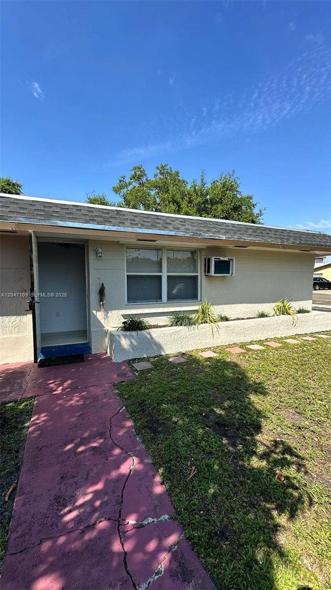 715 SW 6th Street, #1-2, Dania, Dania Beach, FL 33004 Photo 1