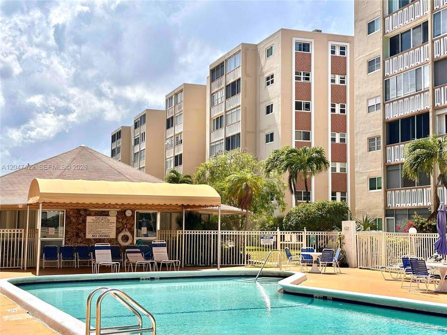 Property photo for 500 NE 12th Avenue, #705, Hallandale Beach, FL