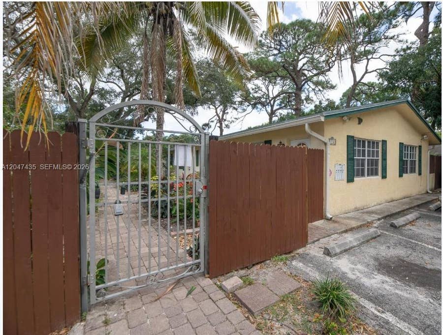 Property photo for 716 SW 14th Avenue, #3, Fort Lauderdale, FL