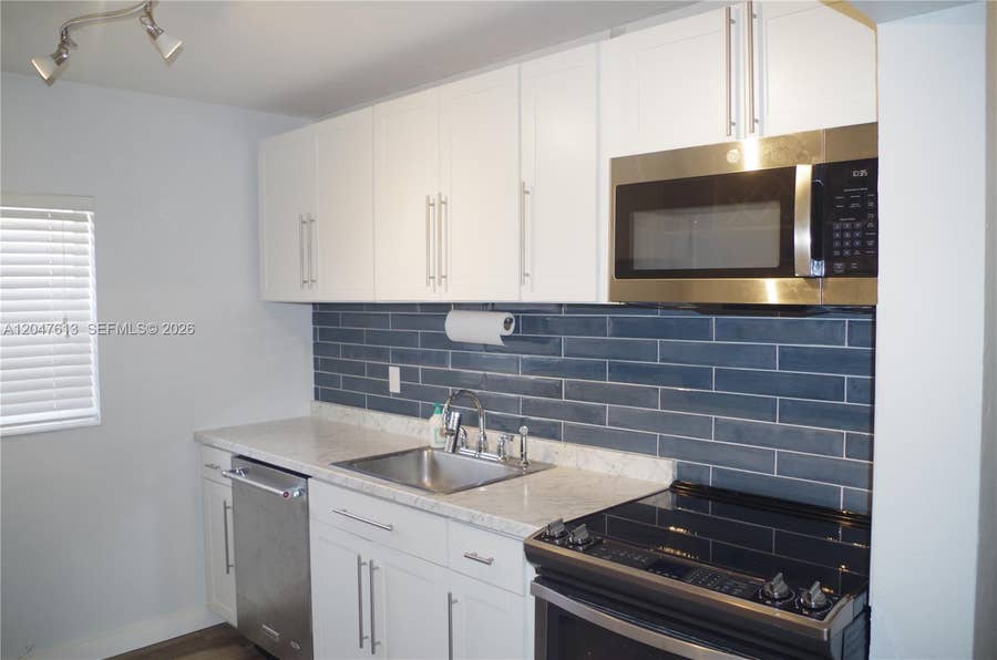 Property photo for 5465 N Andrews Avenue, Oakland Park, FL