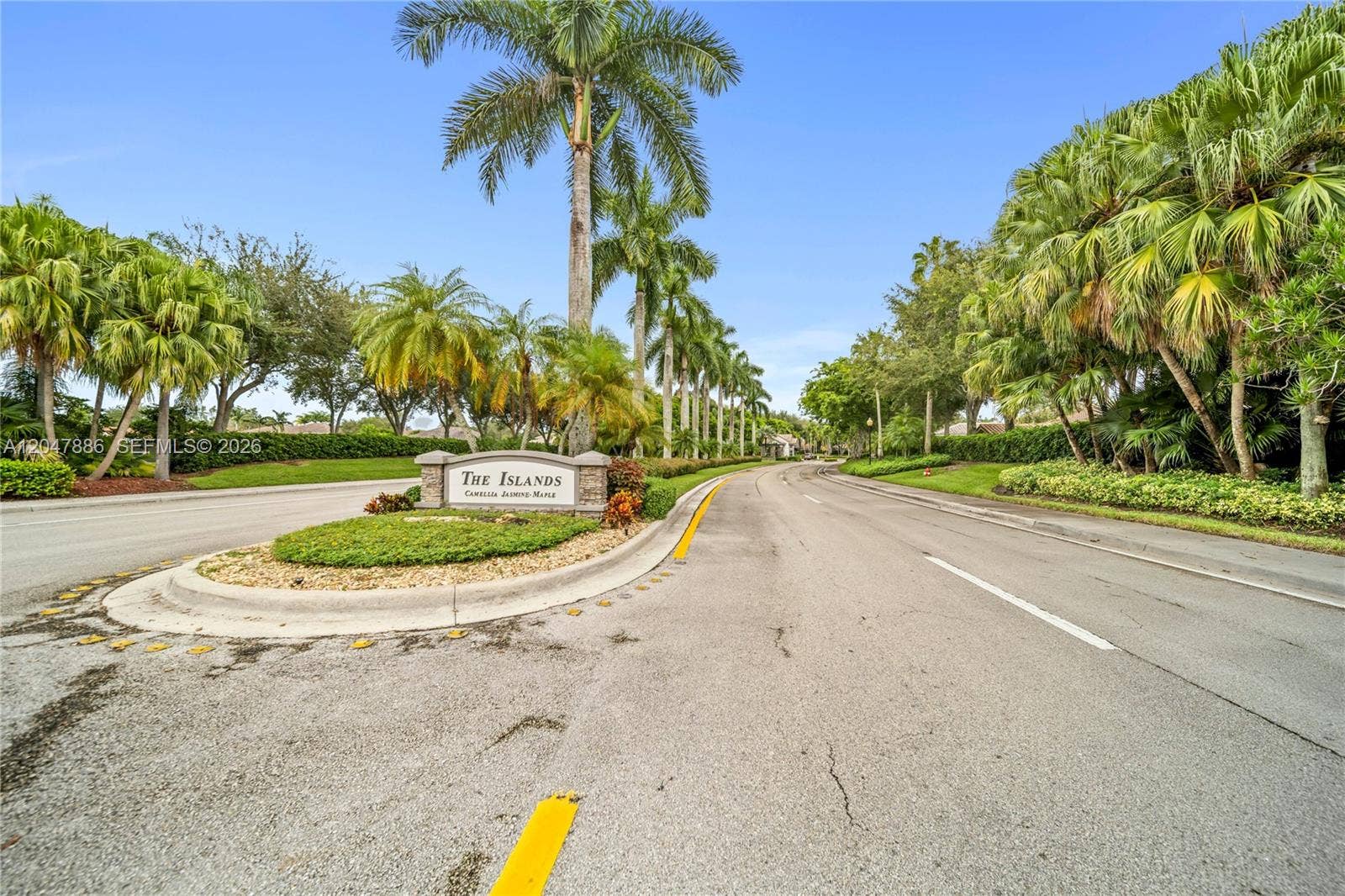 1115 Camellia Circle, #1115, Weston, Weston, FL 33326 The Islands Entrance