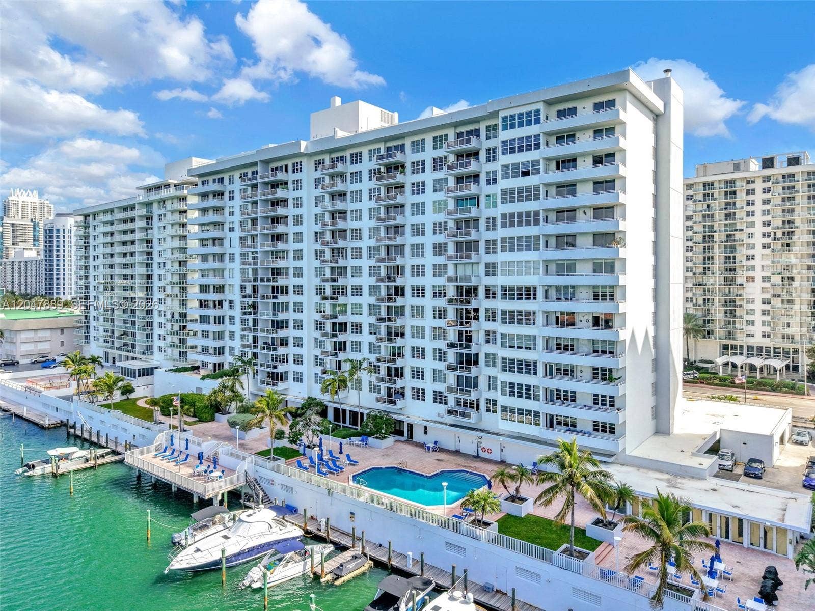 5700 Collins Avenue, #6J, Miami Beach, FL 33140 Photo 9