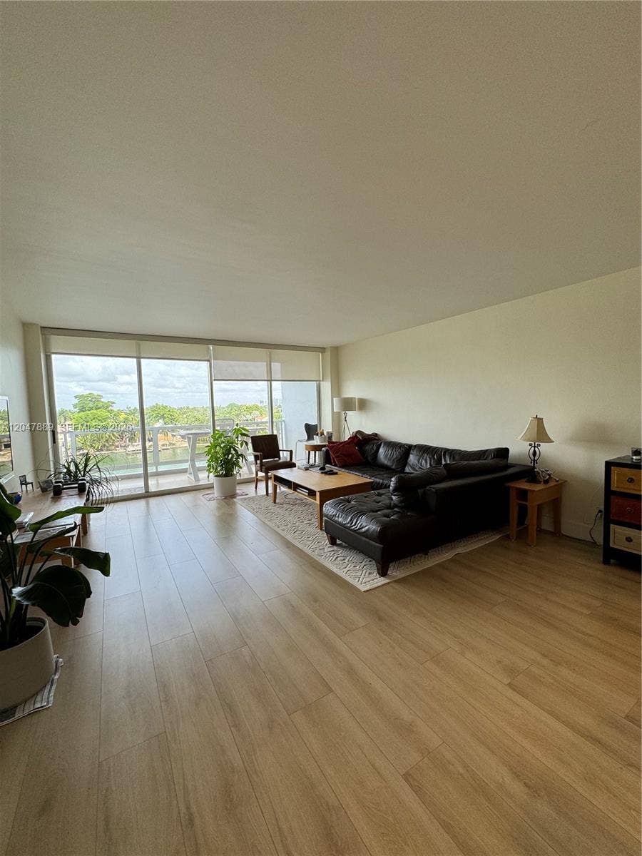 5700 Collins Avenue, #6J, Miami Beach, FL 33140 Photo 15