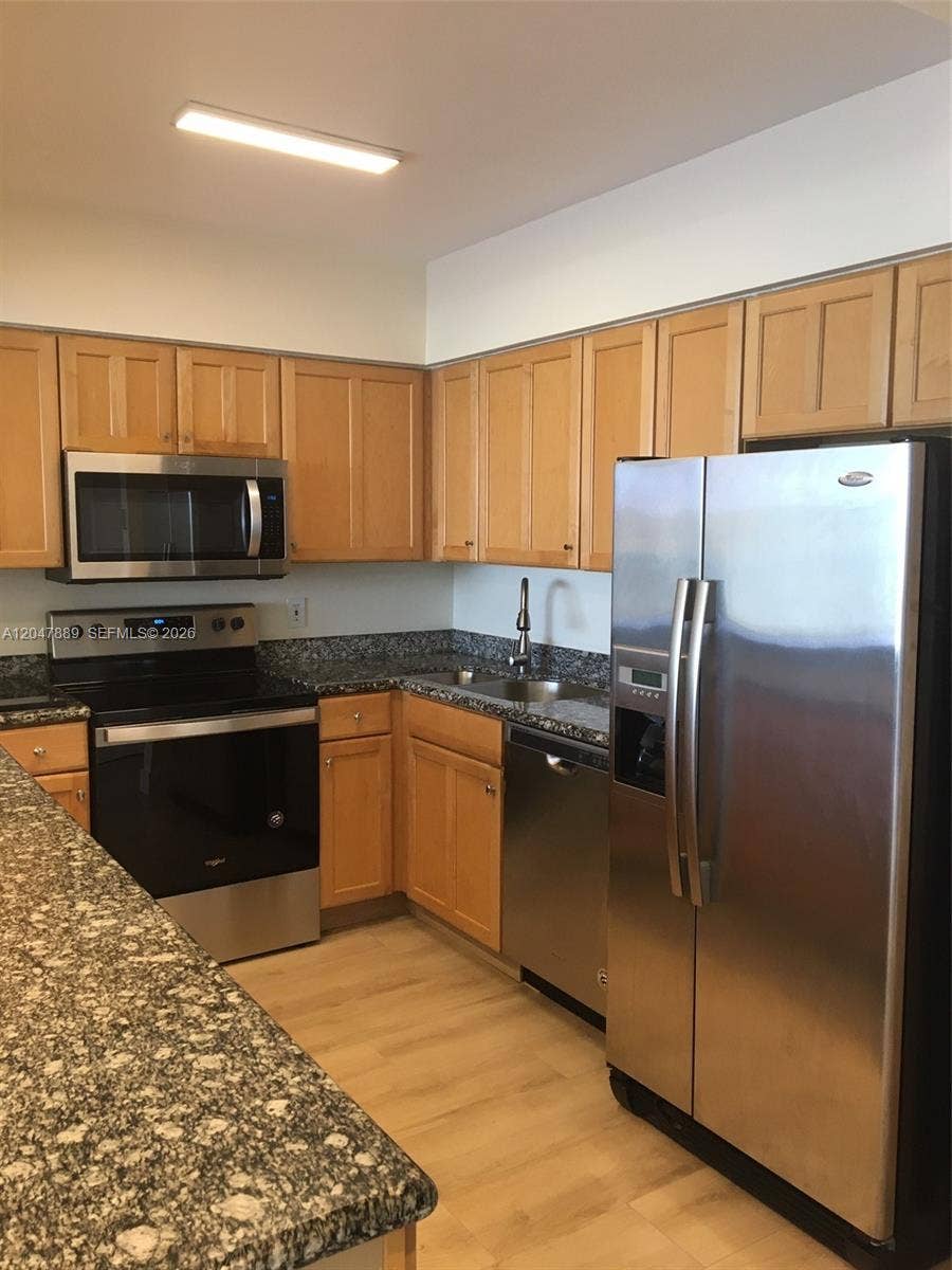 5700 Collins Avenue, #6J, Miami Beach, FL 33140 Photo 18