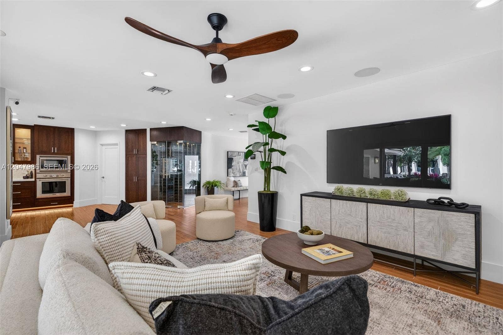 3050 NE 41st Street, Fort Lauderdale, FL 33308 Photo 9