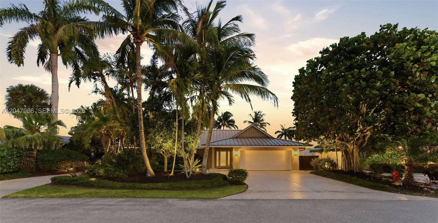 Property photo for 3050 NE 41st Street, Fort Lauderdale, FL