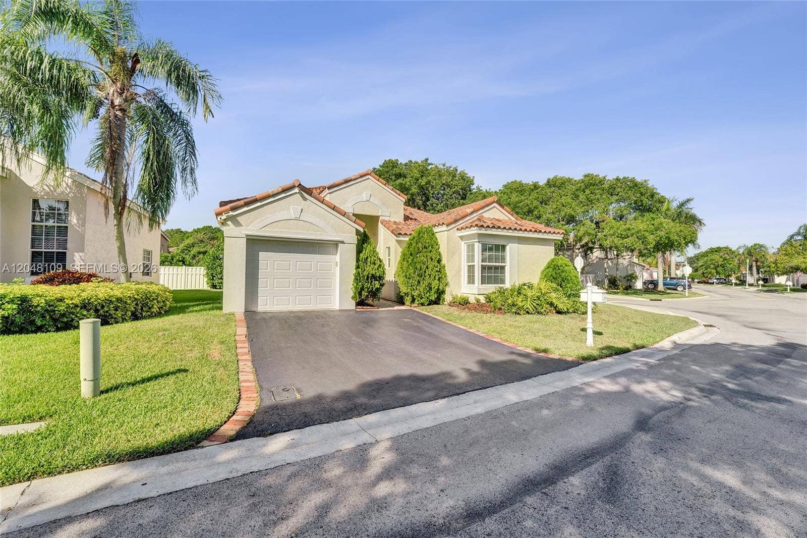 507 Bridgeton Road, Weston, FL 33326 Photo 2