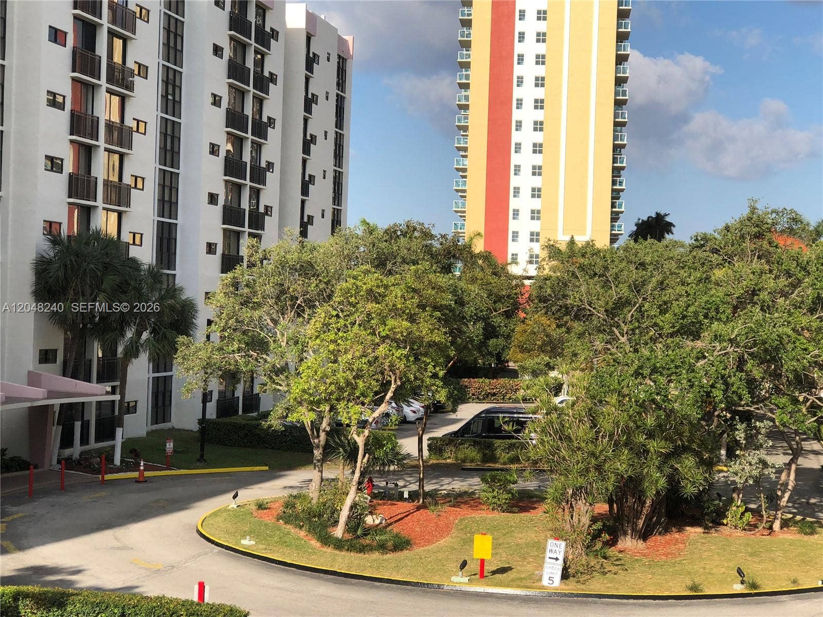 17011 N Bay Road, #604, Sunny Isles Beach, Sunny Isles Beach, FL 33160 Photo 4