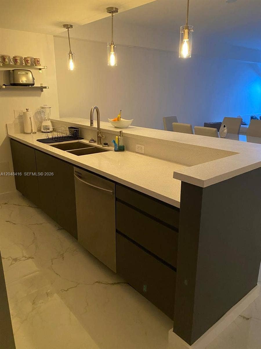 5601 Collins Avenue, #722, Miami Beach, FL 33140 Photo 22