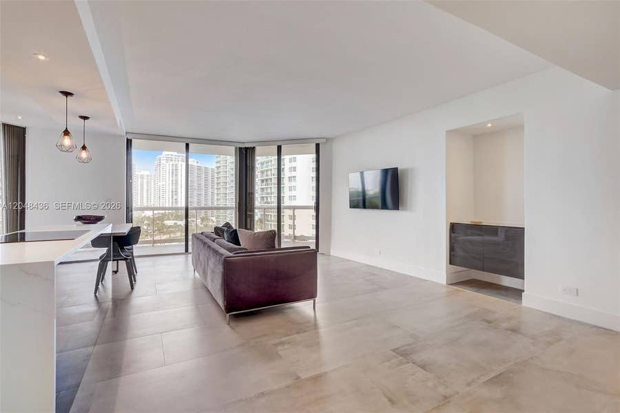 Property photo for 20191 E Country Club Drive, #802, Aventura, FL