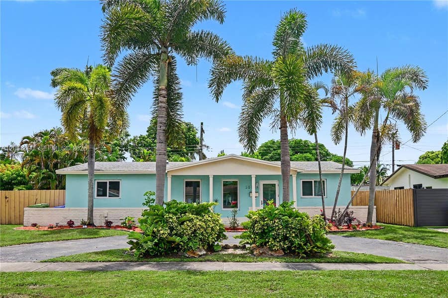 Property photo for 301 SW 65th Avenue, Pembroke Pines, FL