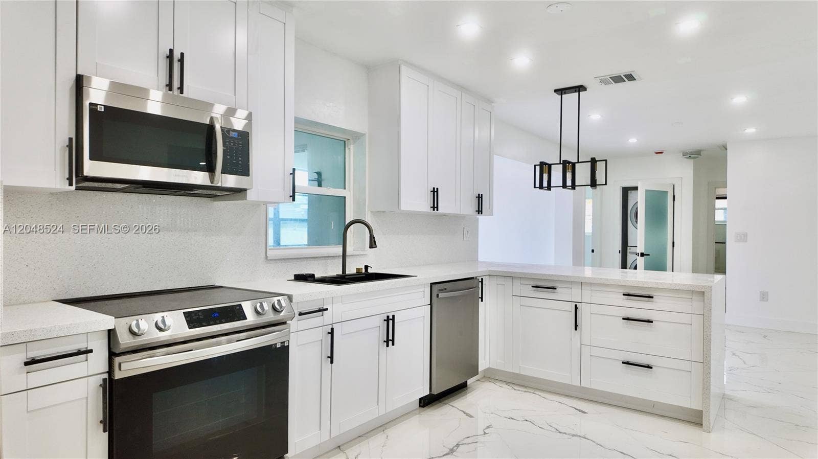 7721 Granada Boulevard, Miramar, FL 33023 Photo 5