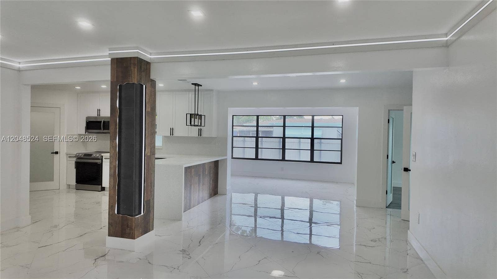 7721 Granada Boulevard, Miramar, FL 33023 Photo 2