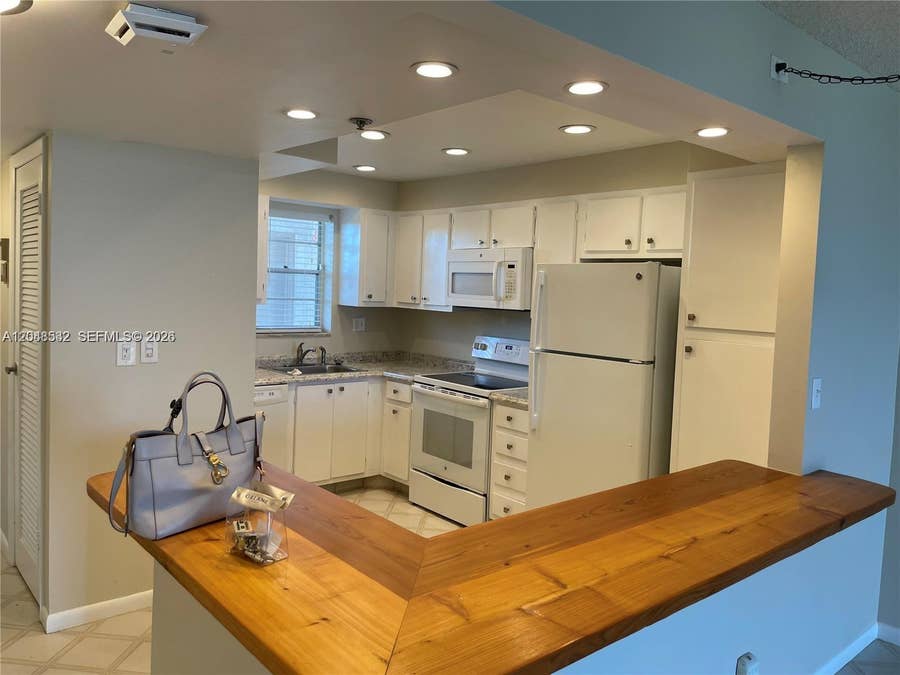 Property photo for 3100 W Rolling Hills Circle, #502, Davie, FL