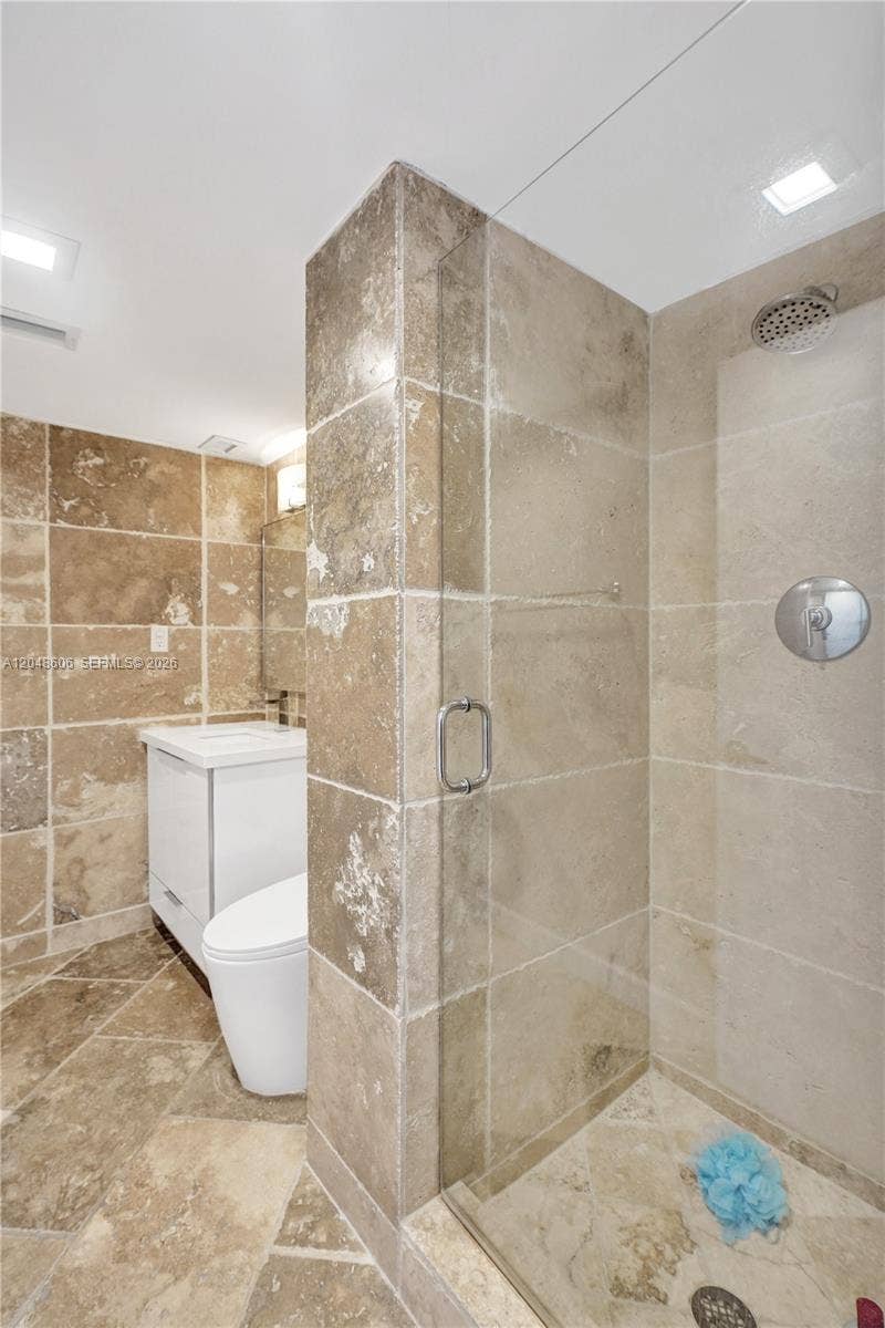 9225 Collins Avenue, #1402, Surfside, Surfside, FL 33154 Photo 14