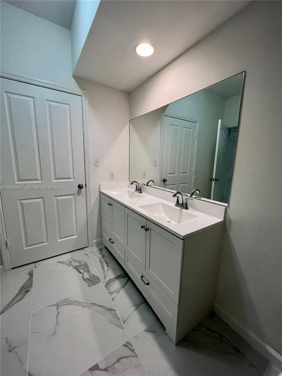 9172 Collins Avenue, #214, Surfside, FL 33154 Photo 20