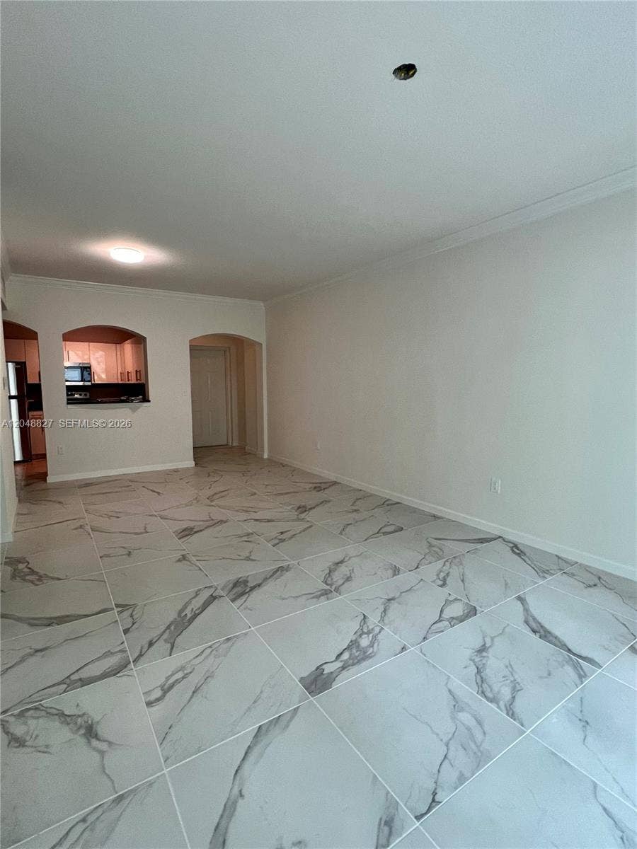 9172 Collins Avenue, #214, Surfside, FL 33154 Photo 8