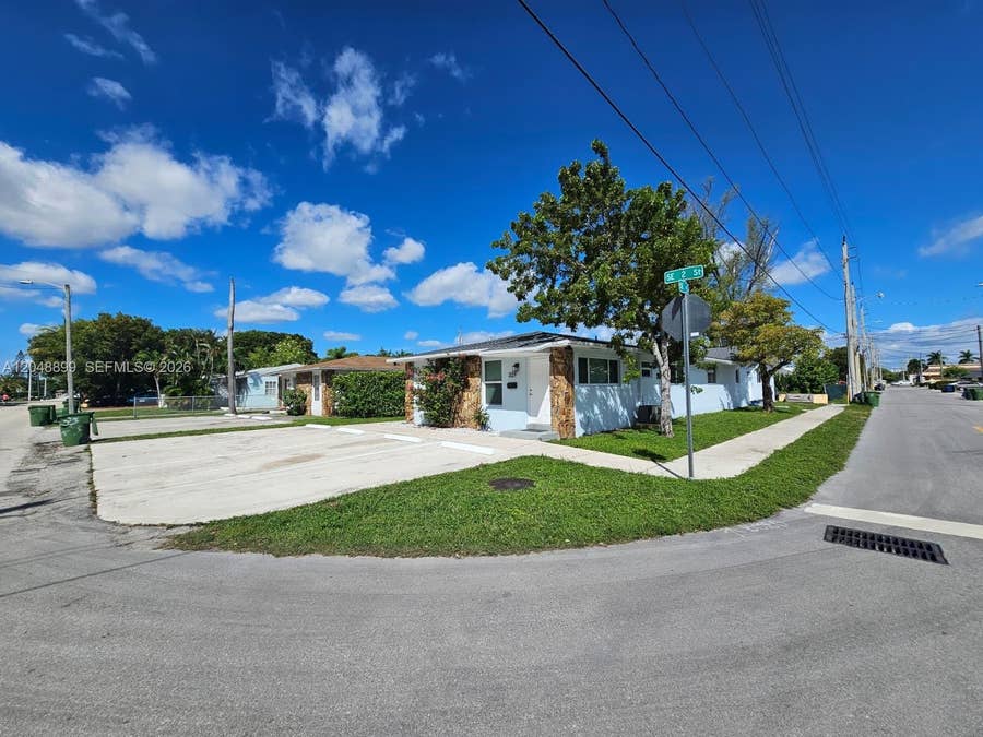 Property photo for 329 SE 2nd Street, Hallandale Beach, FL