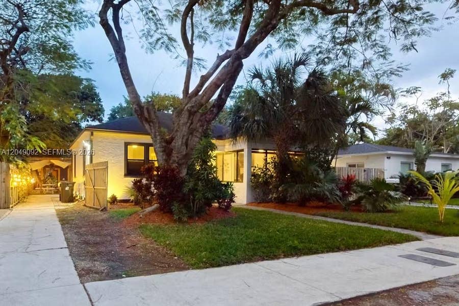 Property photo for 416 SE 19th Street, #416, Fort Lauderdale, FL