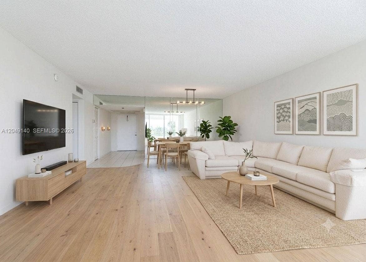 605 Oaks Drive, #607, Pompano Beach, FL 33069 Virtually staged