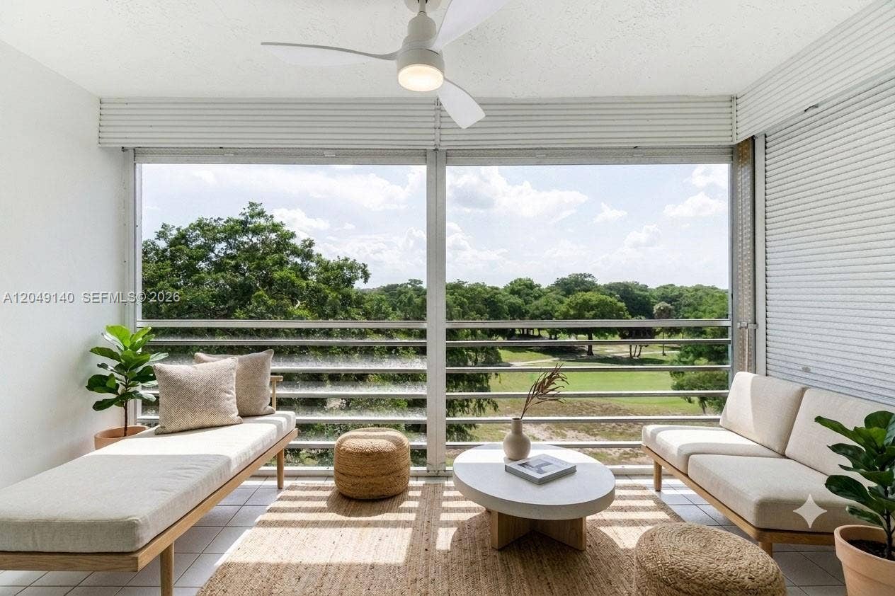 605 Oaks Drive, #607, Pompano Beach, FL 33069 Virtually staged
