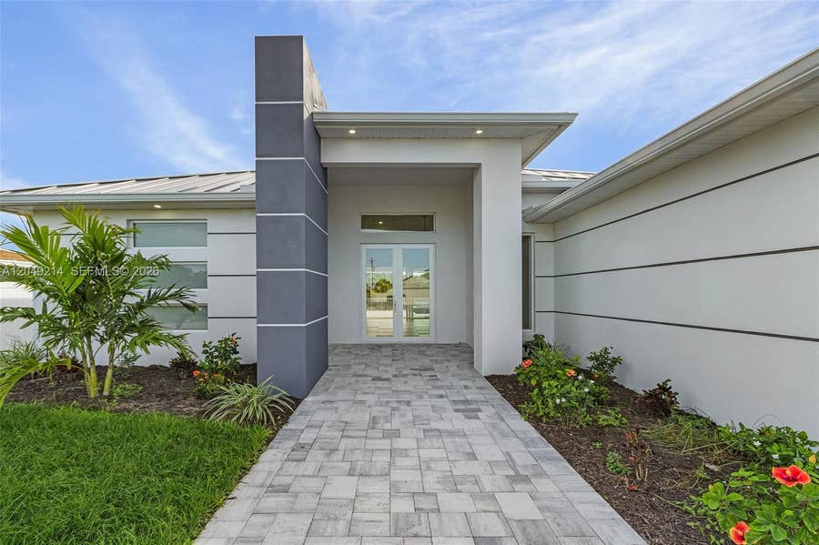 Property photo for 1430 SE 23rd Street, Cape Coral, FL
