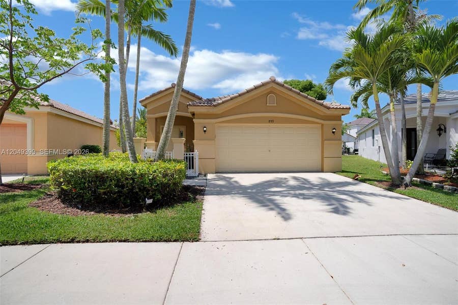 Property photo for 899 Phoenix Way, Weston, FL