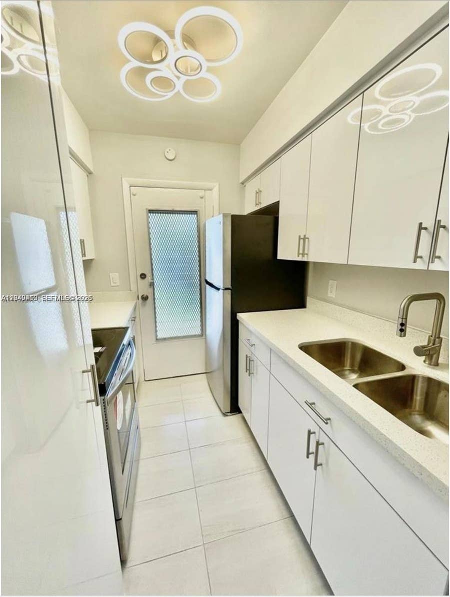 Property photo for 1431 S 14th Avenue, #208, Hollywood, FL
