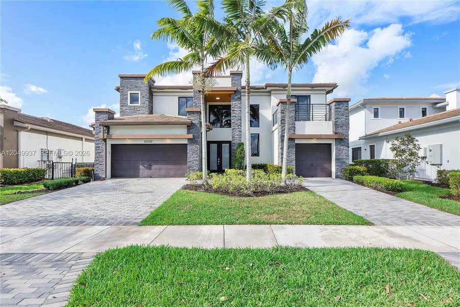 Property photo for 10585 Cobalt Court, #10585, Parkland, FL