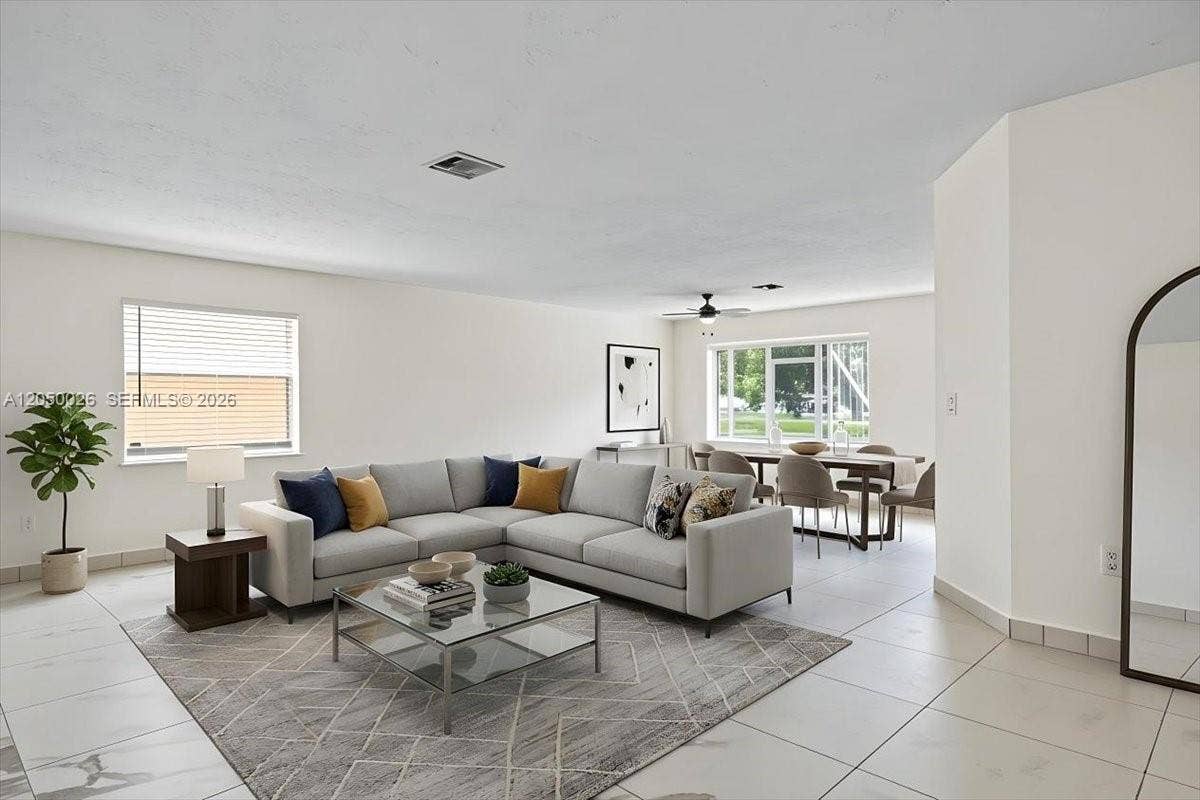 9847 Fairway Cove Lane, Plantation, FL 33324 Photo 12