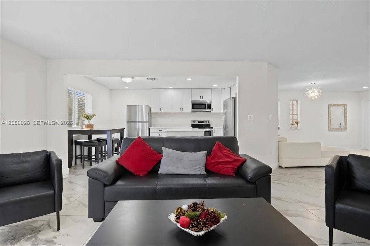 9847 Fairway Cove Lane, Plantation, FL 33324 Photo 10
