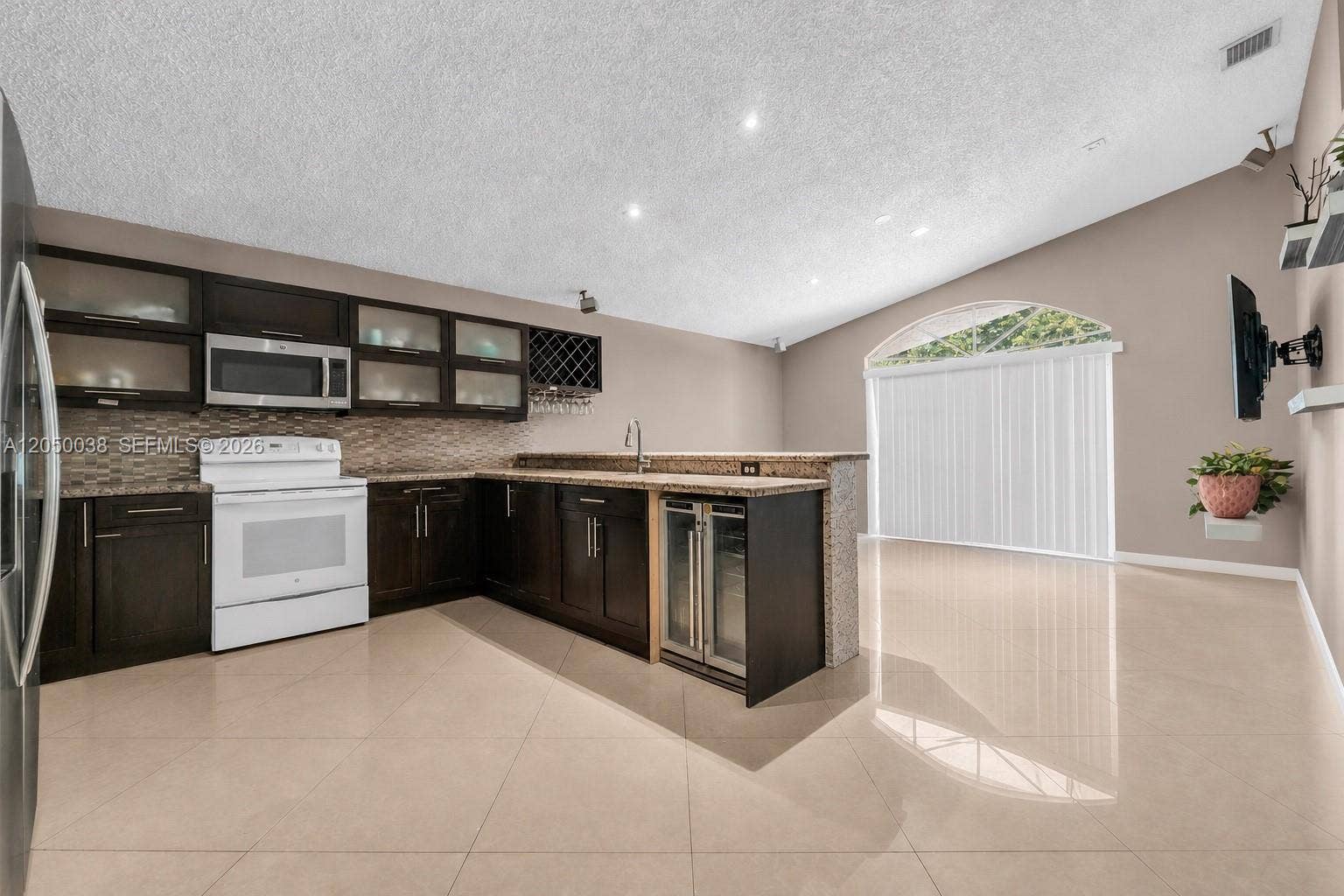 17971 SW 12th Court, Pembroke Pines, FL 33029 Photo 5