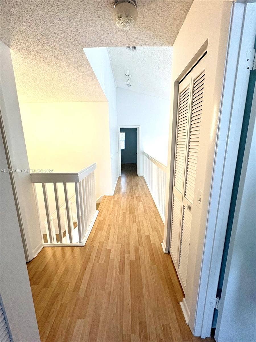 9833 NW 5th Court, Plantation, FL 33324 Upstairs hallway