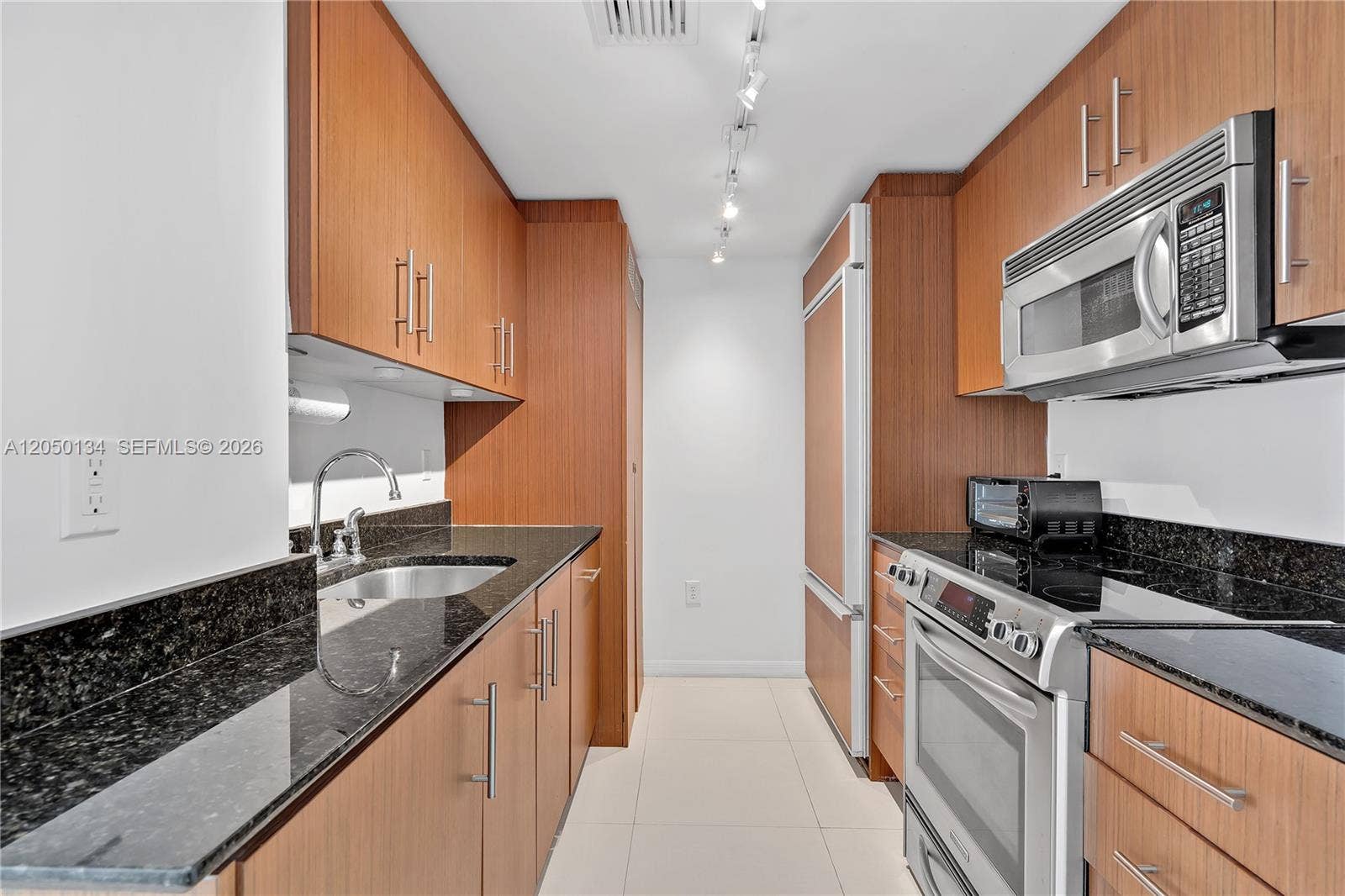 10275 Collins Avenue, #417, Bal Harbour, Bal Harbour, FL 33154 Photo 13