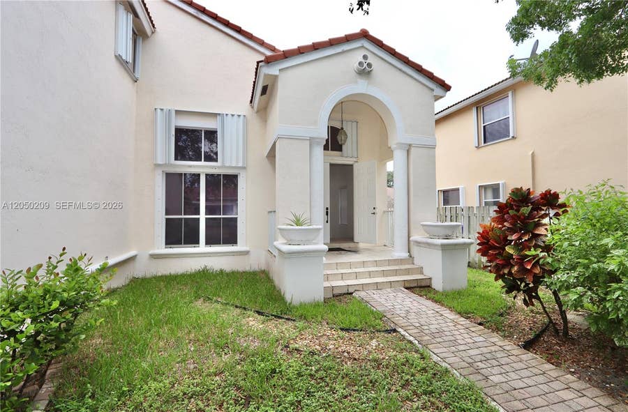 Property photo for Hollywood, FL