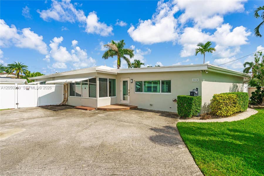 Property photo for 2424 NE 18th Avenue, Wilton Manors, FL